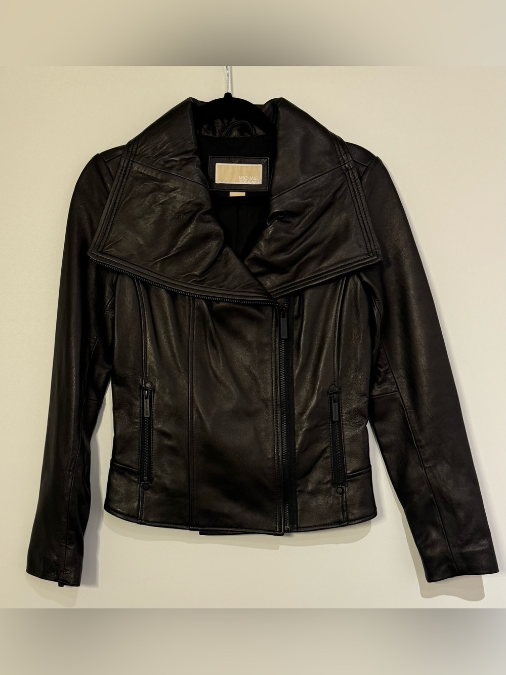 New Authentic Michael Kors Black Leather Moto Jacket – XS